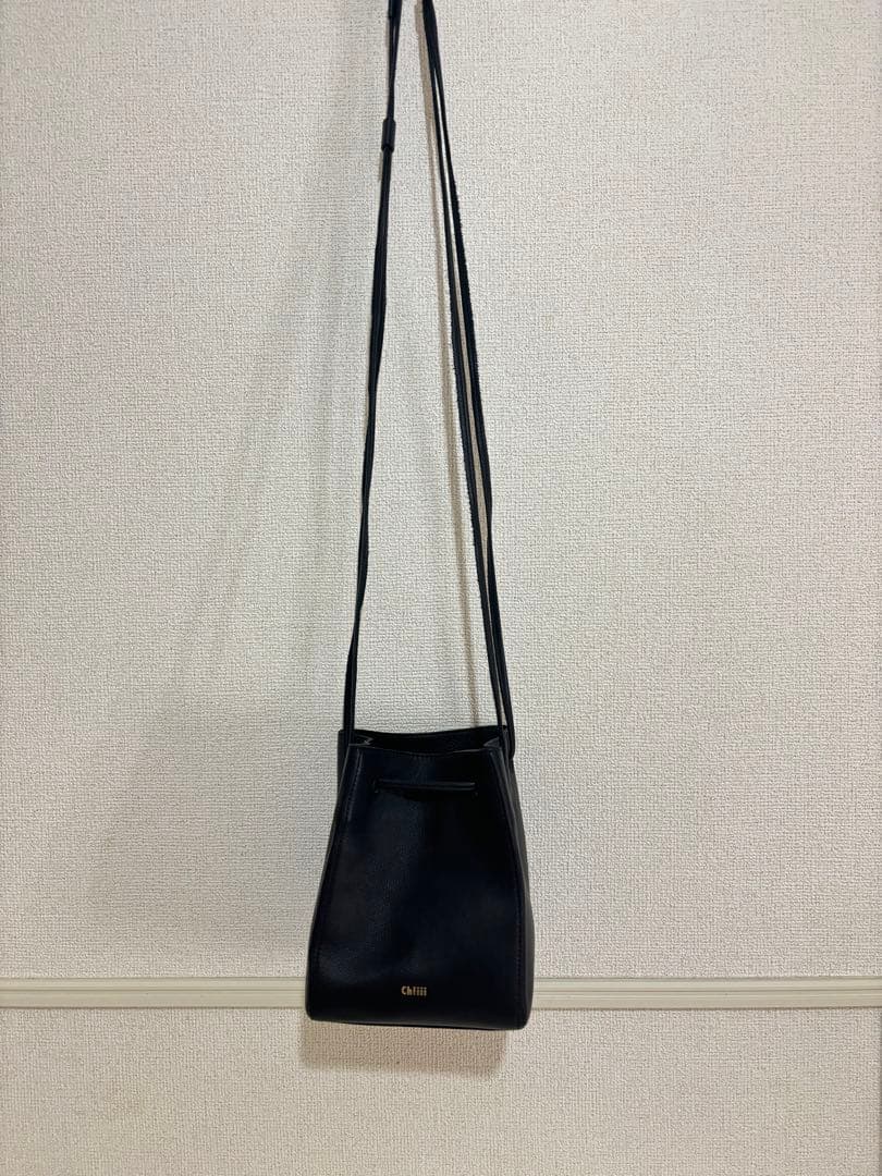 ch!iii bagブラックレザーバッグ 2way スクエアバック　牛革