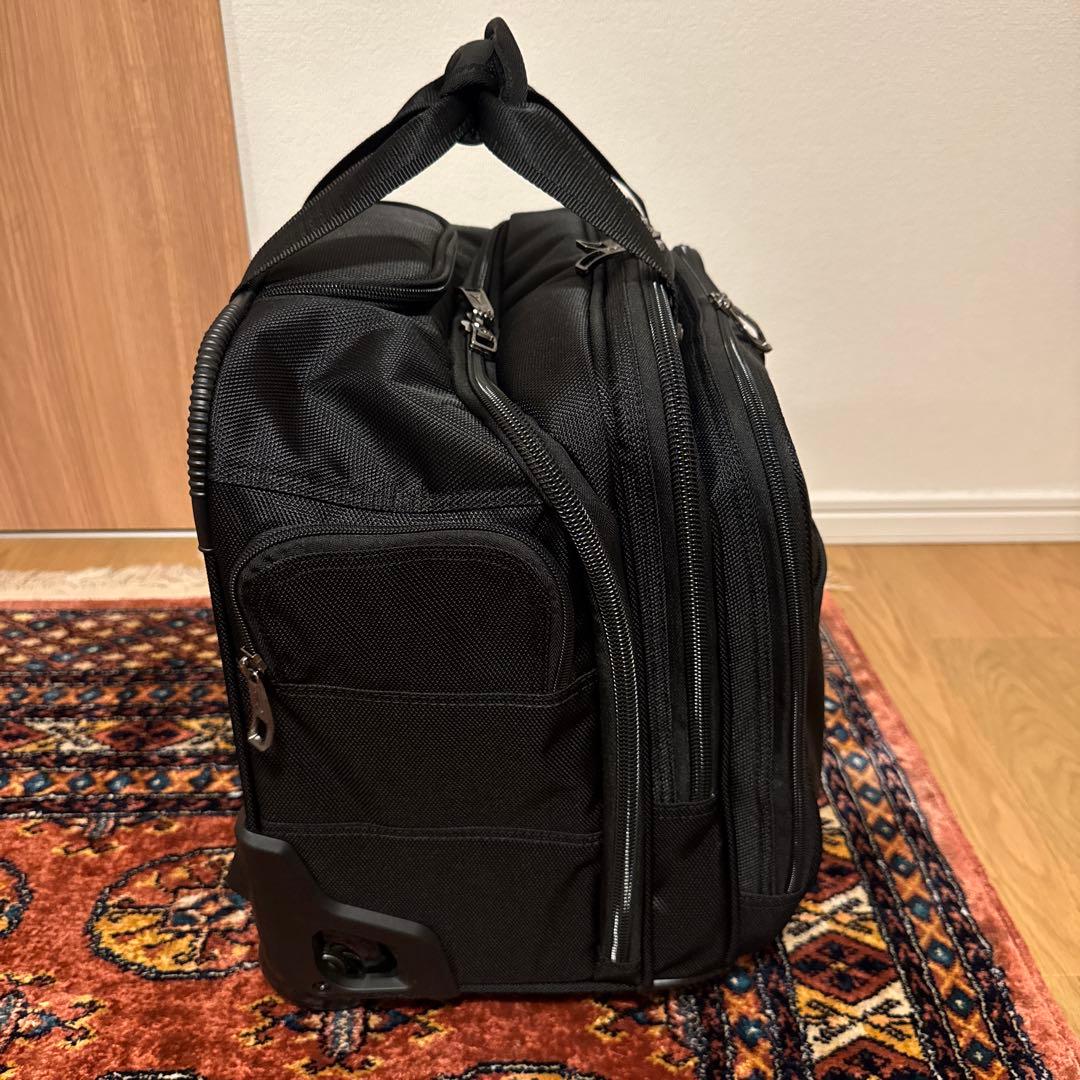 新品Travelpro FlightCrew5 Horizontal