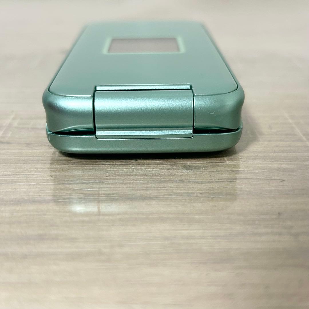 FUJITSU らくらくホン F-02J ミントグリーン 取説/ガイド/充電器付