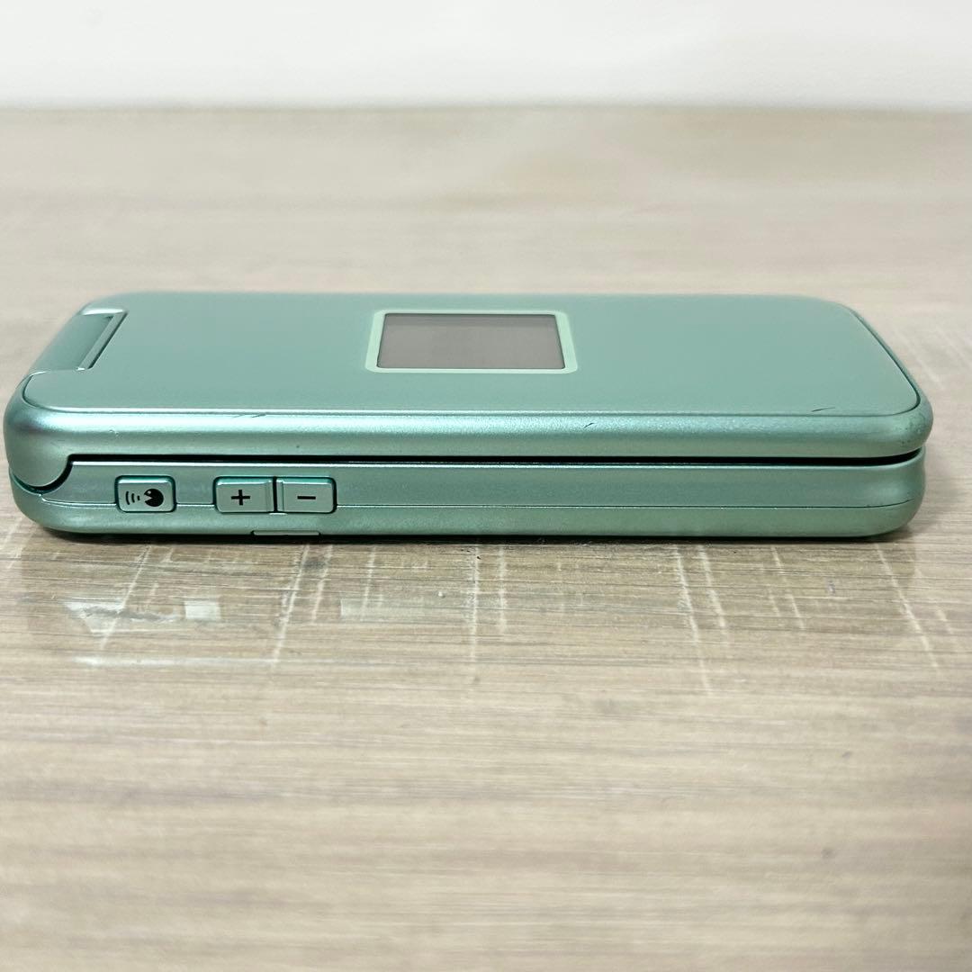 FUJITSU らくらくホン F-02J ミントグリーン 取説/ガイド/充電器付