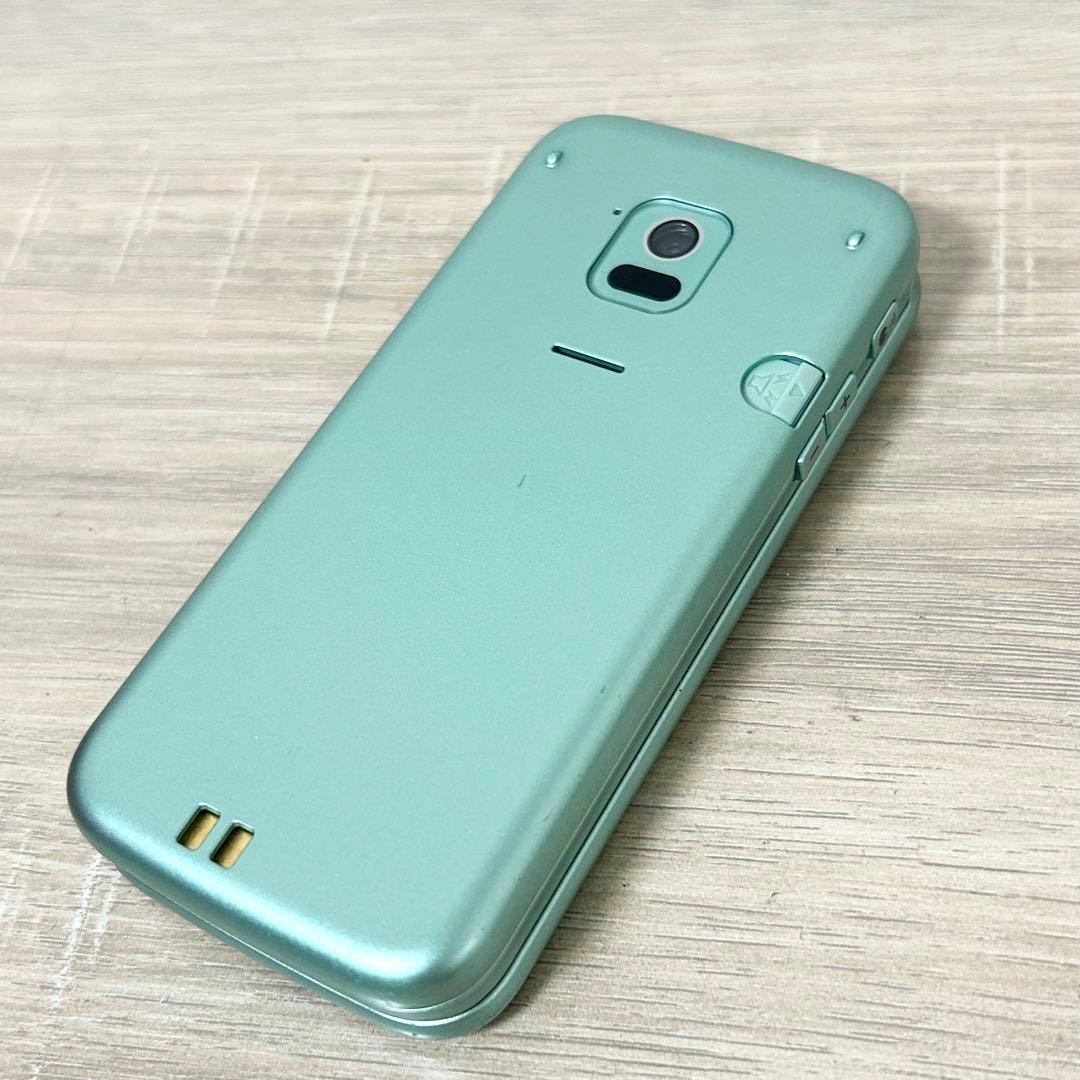 FUJITSU らくらくホン F-02J ミントグリーン 取説/ガイド/充電器付