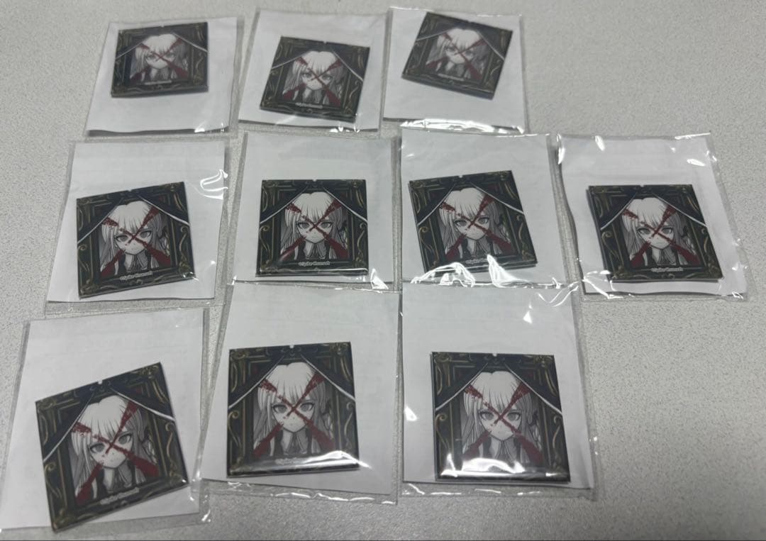 ダンガンロンパ　遺影スクエア缶バッジ　楽天コレクション　楽コレ　バッジ　霧切響子