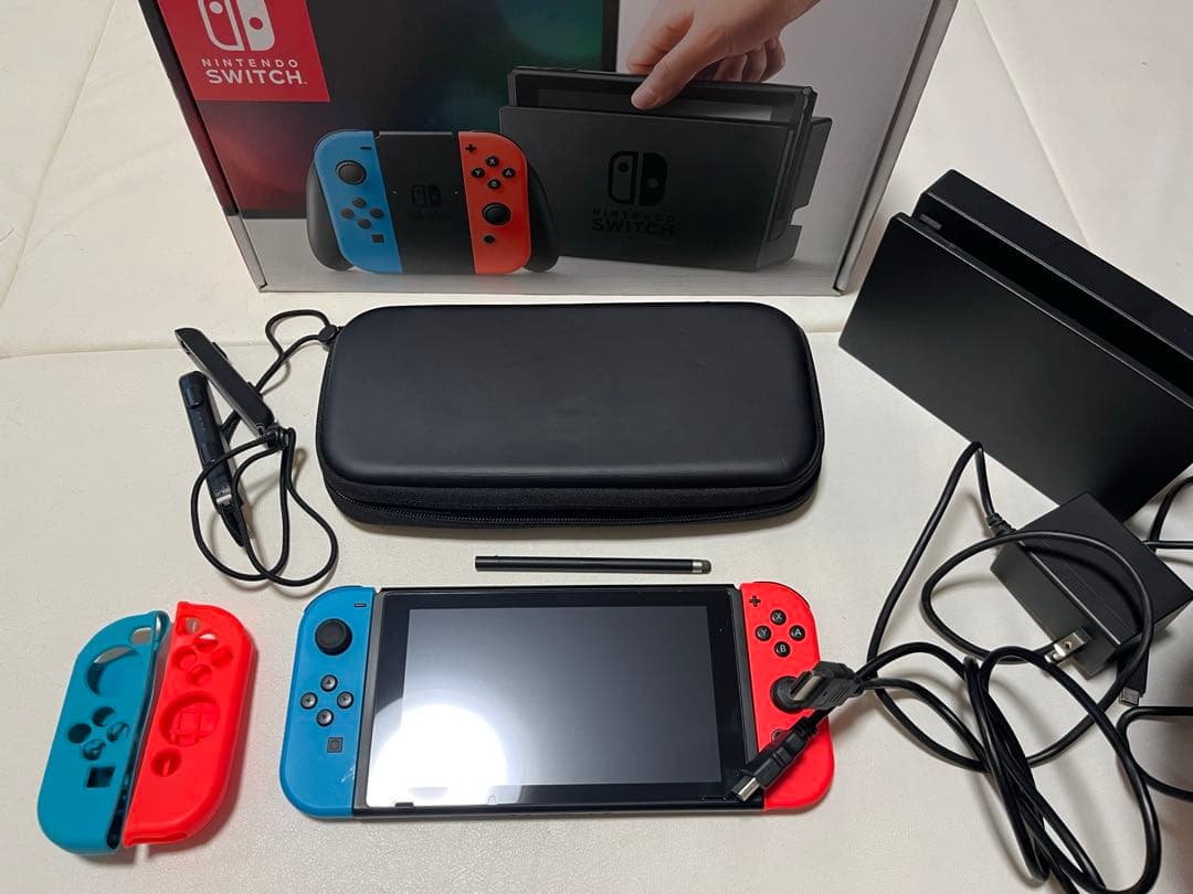【30日まで即日発送可】美品 Nintendo Switch 本体＋ケースセット
