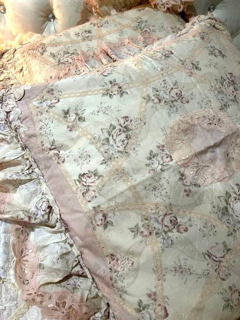 さえらアキアカネ大きな花柄レースクッションカバー座布団カバー２点【希少品】