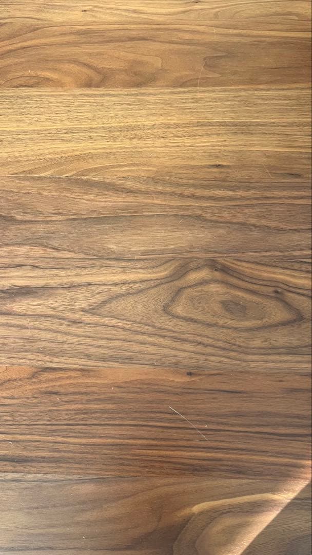 【a.】円形ダイニングテーブル ＜直径約110cm＞