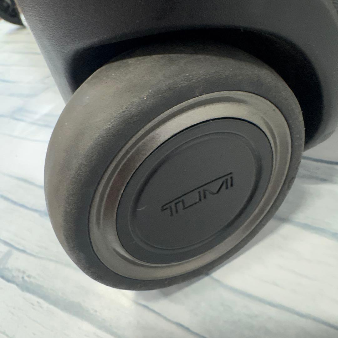 やっちゃん TUMI トゥミ 28012D コンパクトキャリーケース 2輪