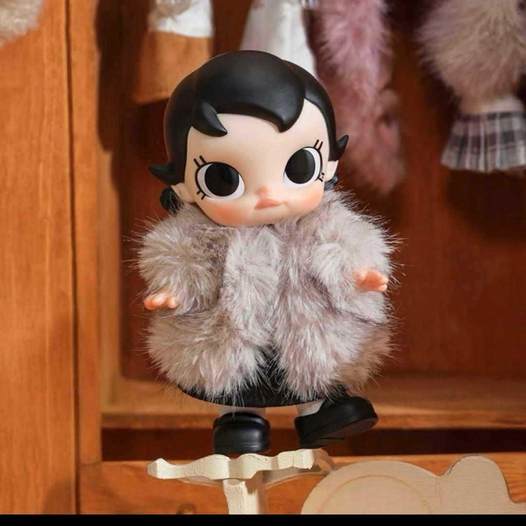 Baby Molly Winter Fit Check ぬいぐるみペンダント