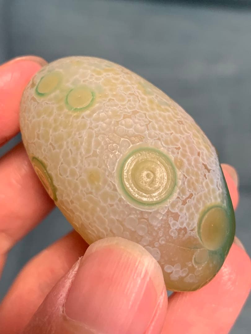 17 アラシャンゴビアゲート　蒙古瑪瑙　原石　水石　翡翠　オパール　根付　天珠