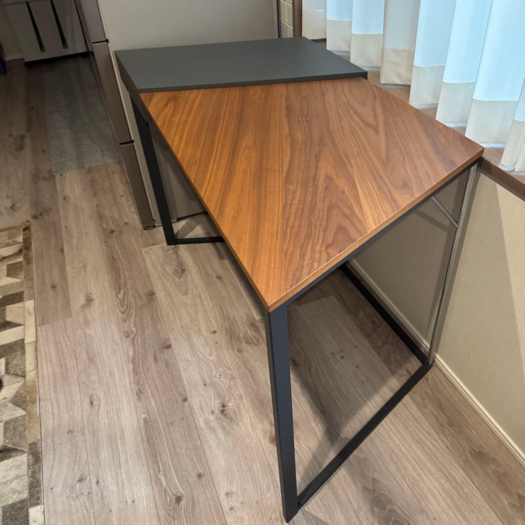 n*k様 カッテランイタリアパソコンデスク 木目調 引き出し付き参考定価50万