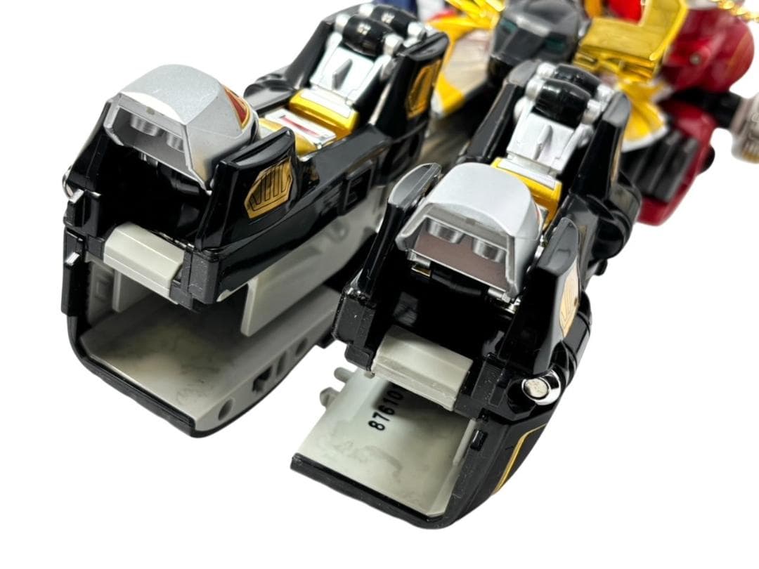 【ねコネコ】トイザらス限定 百獣合体ガオナイト ガオエレファント