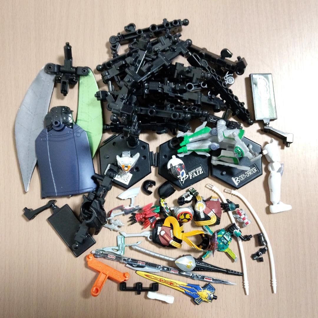 仮面ライダー装動　まとめ売り　本体36体　パーツ20個　JUNK　部品多数