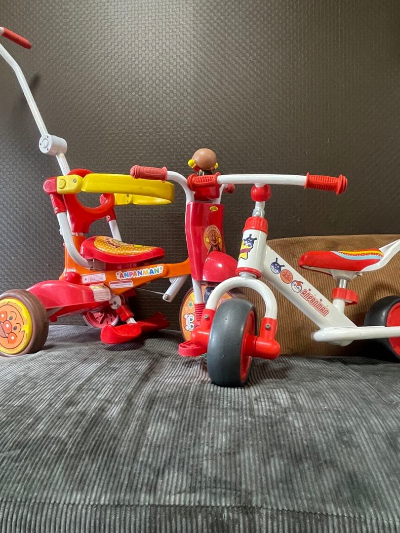 アンパンマン三輪車　はじめてのアンパンマンバイク