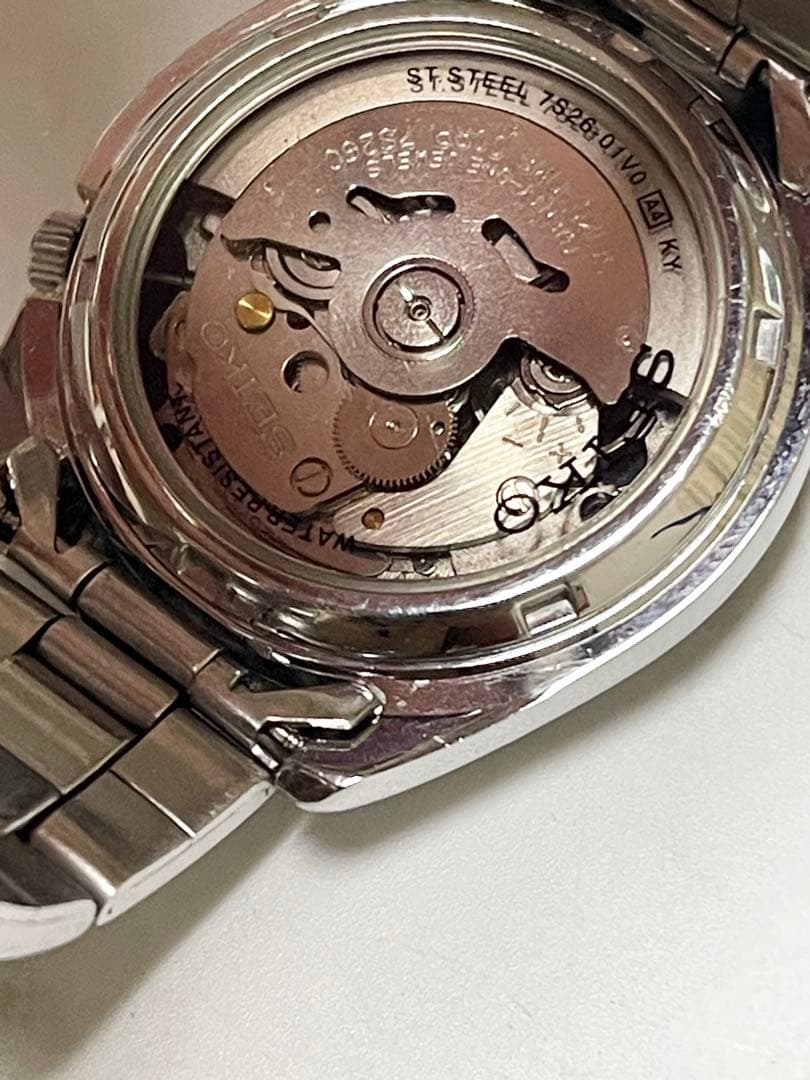 2015年10月製 セイコー5 オートマチック デイデイト　裏スケ　7S26