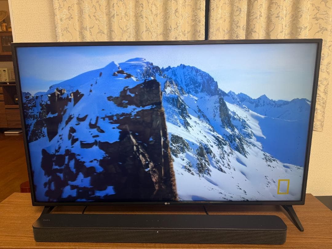 LG 49インチ 4K液晶テレビ (49UM7100PJA)マジックリモコン付き