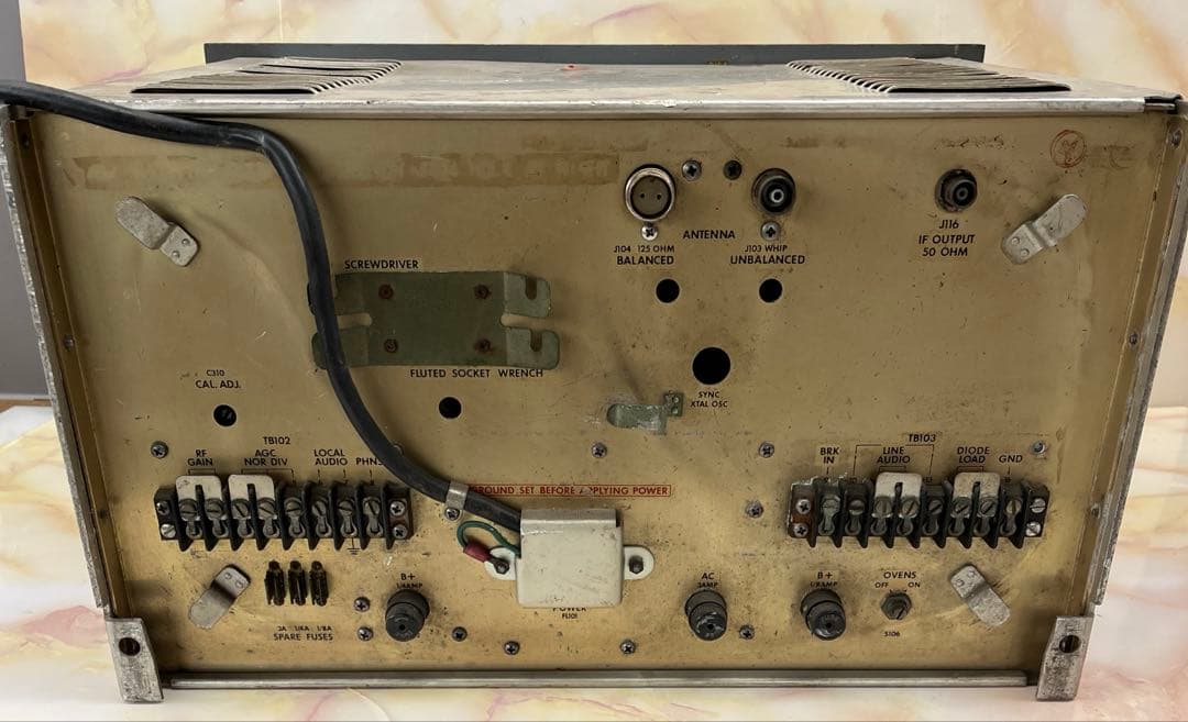 受信機 MOTOROLA R-390A(K73)