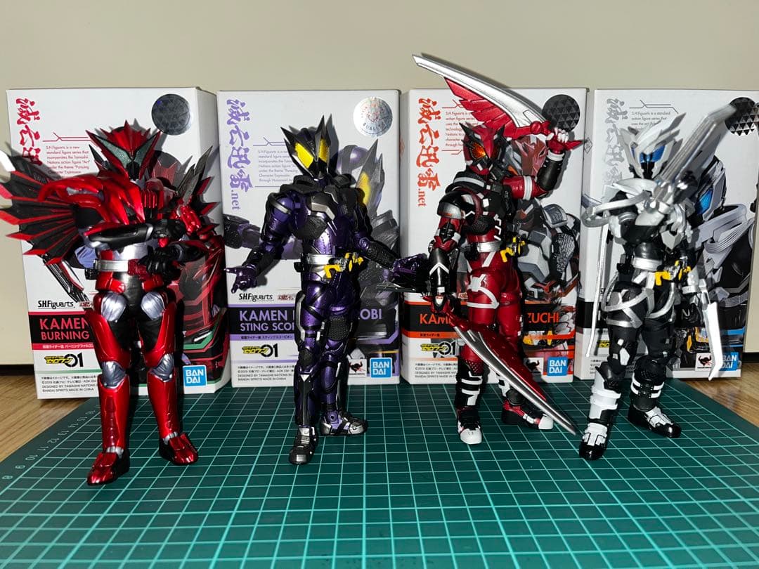 仮面ライダーゼロワン S.H.Figuarts 滅亡迅雷 まとめ売り