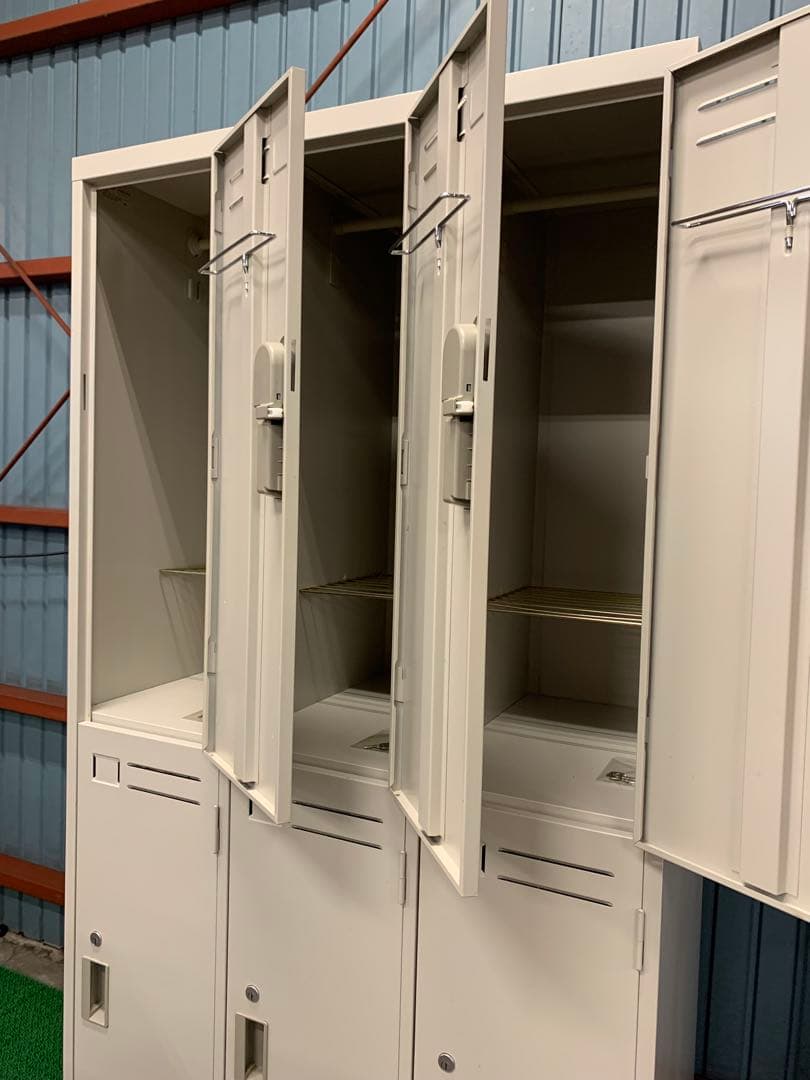 コクヨ　ロッカー　６人用　鍵付　オフィス事務所