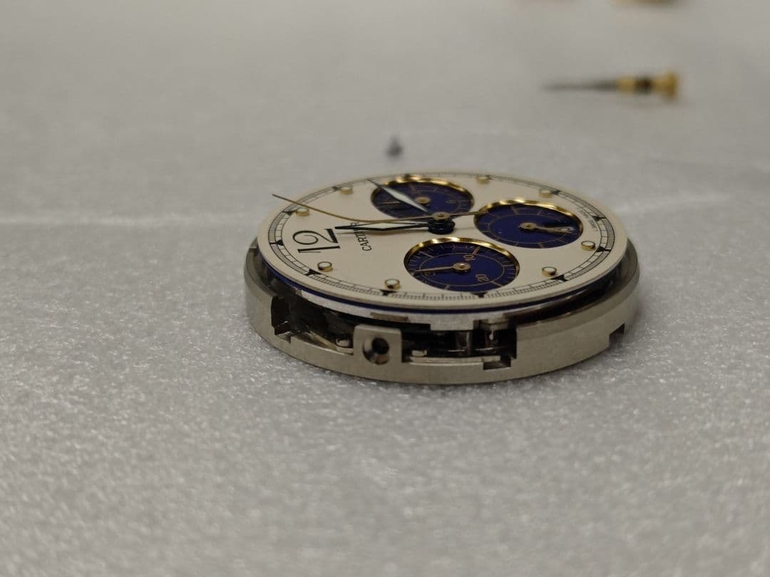 カルティエ　パシャ38用　クォーツムーブメント