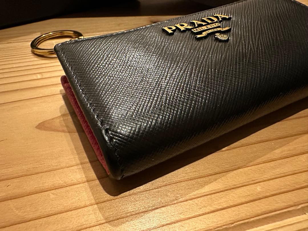 超美品！PRADA ブラック ケース　キーリング付き