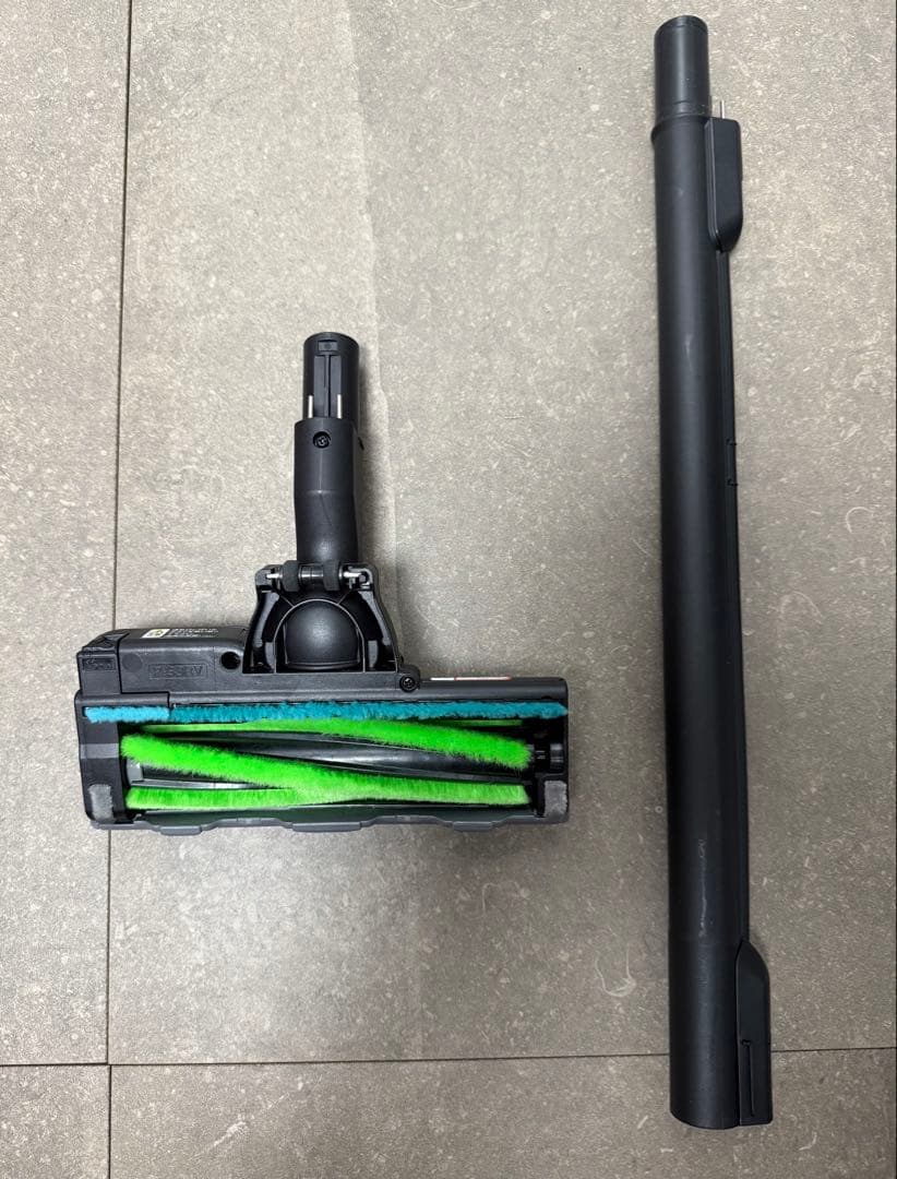 シャープ◇コードレススティック掃除機 RACTIVE Air EC-FR11-B