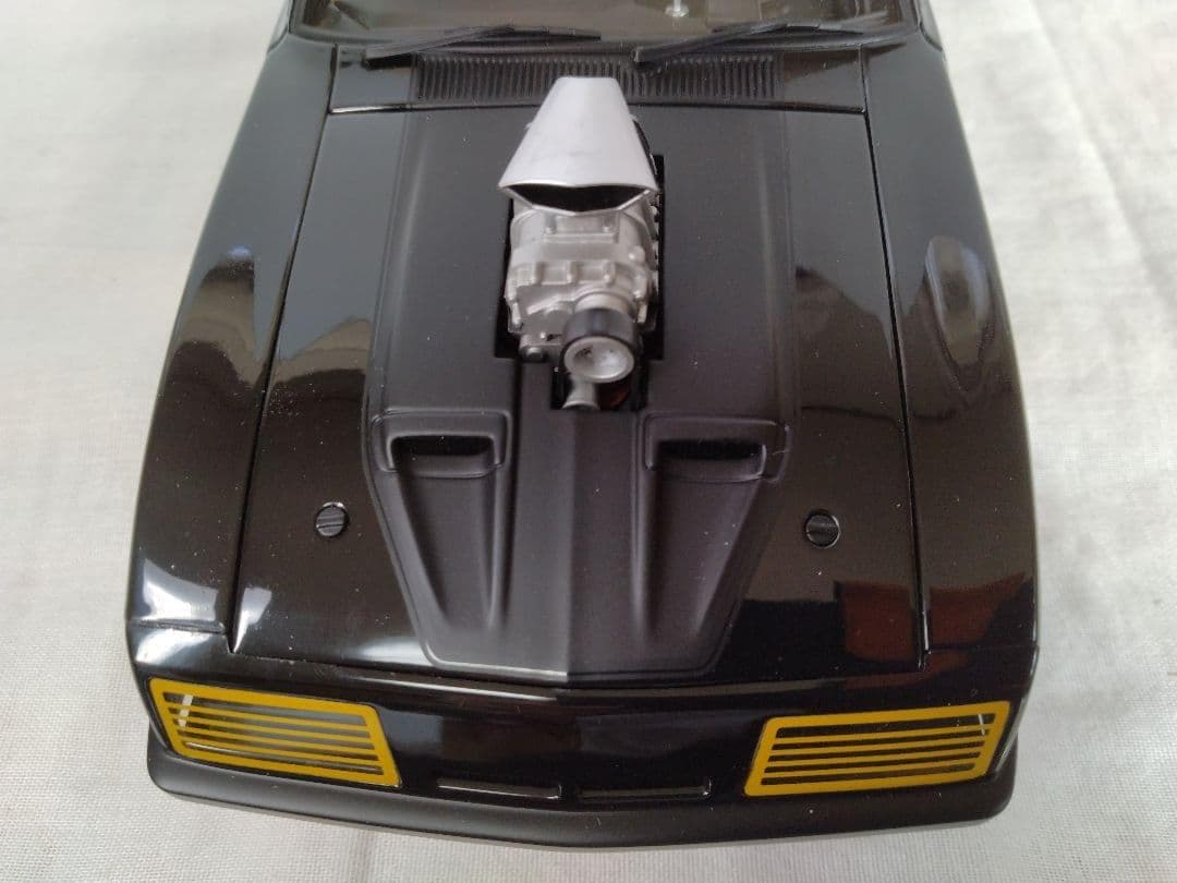 43　オートアート　マッドマックス2　ザ ロードウォーリアー　インターセプター