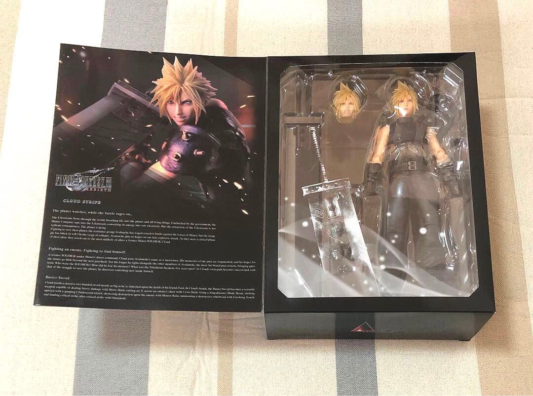 ファイナルファンタジーVII リバース　PLAY ARTS改　クラウド