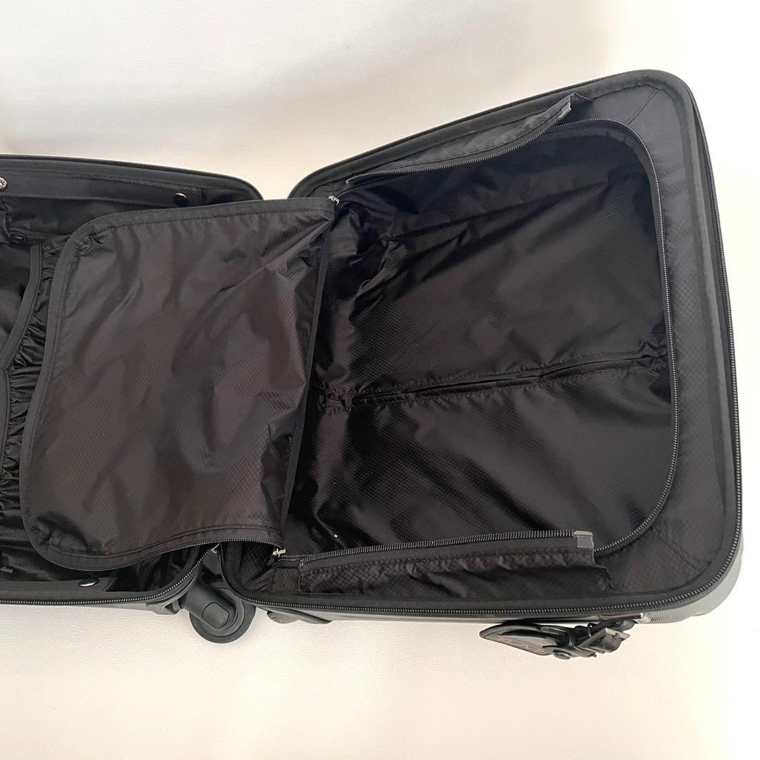 TUMI スーツケース コンパクト 4ウィール V4 ブラック 4輪