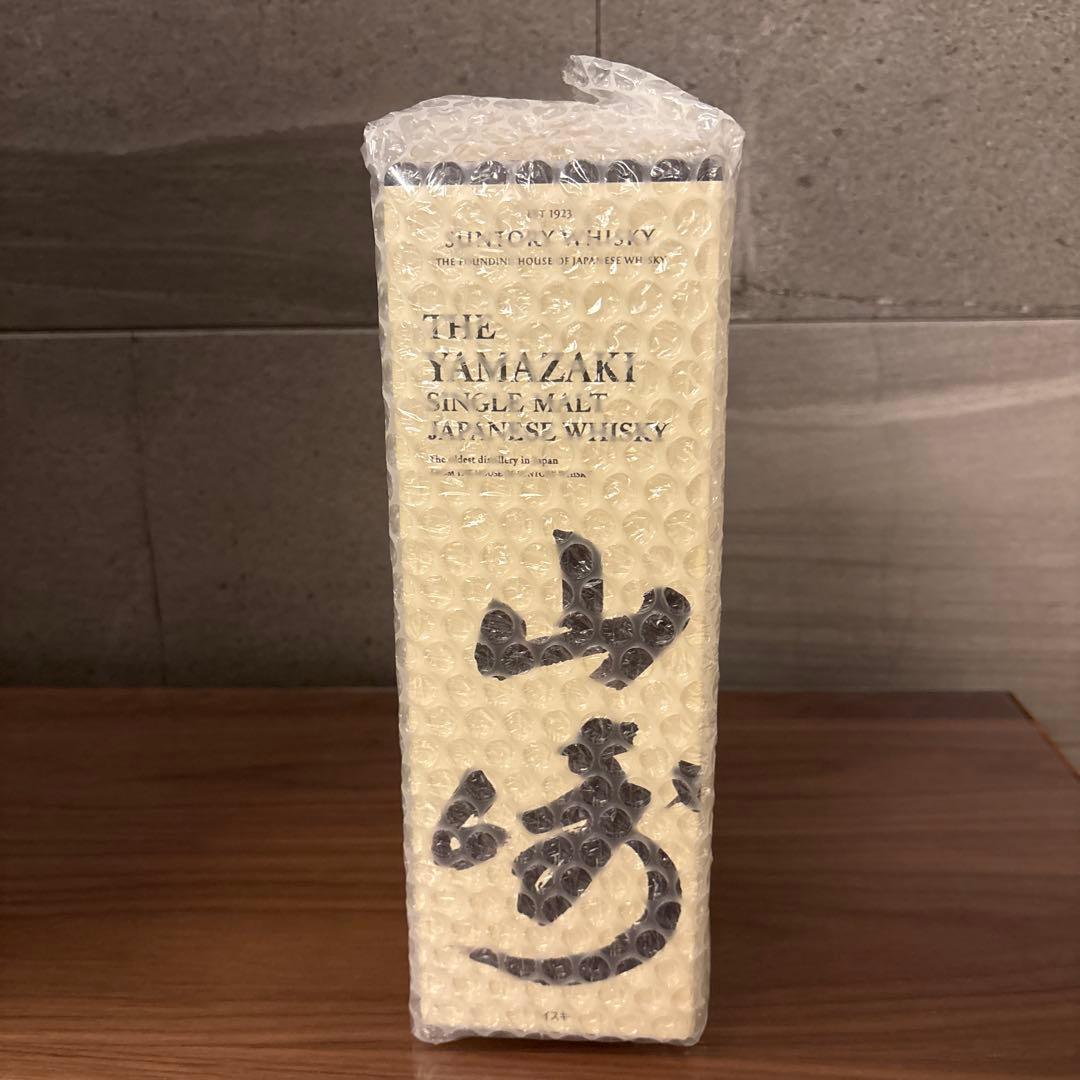 サントリー 山崎シングルモルトウイスキー 700ml 新品未開封　箱あり