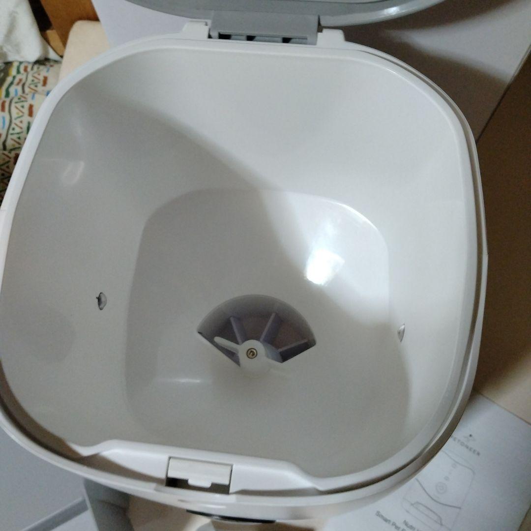 PETONEERニュートリビジョンスマートペットフィーダーエコメルカリ便割り引き