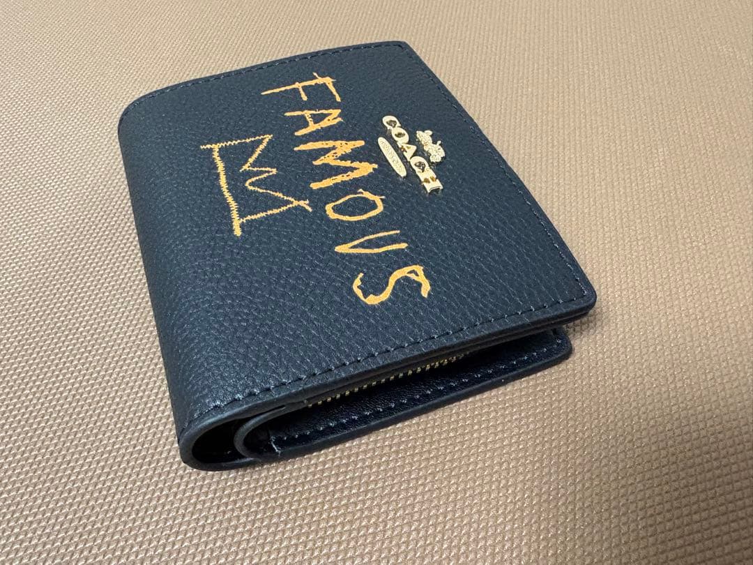 【新品】コーチ　二つ折り財布