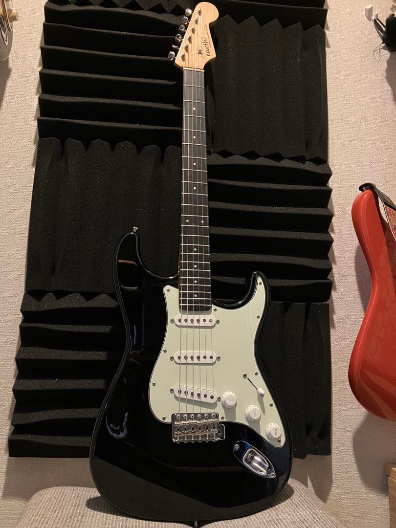 ストラトFenderピックアップ国産ボディとネック アトランシア