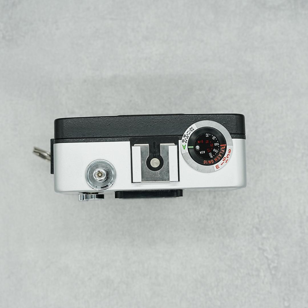 RICOH AUTO HALF SE2 ミラーシルバー【整備済完動品】