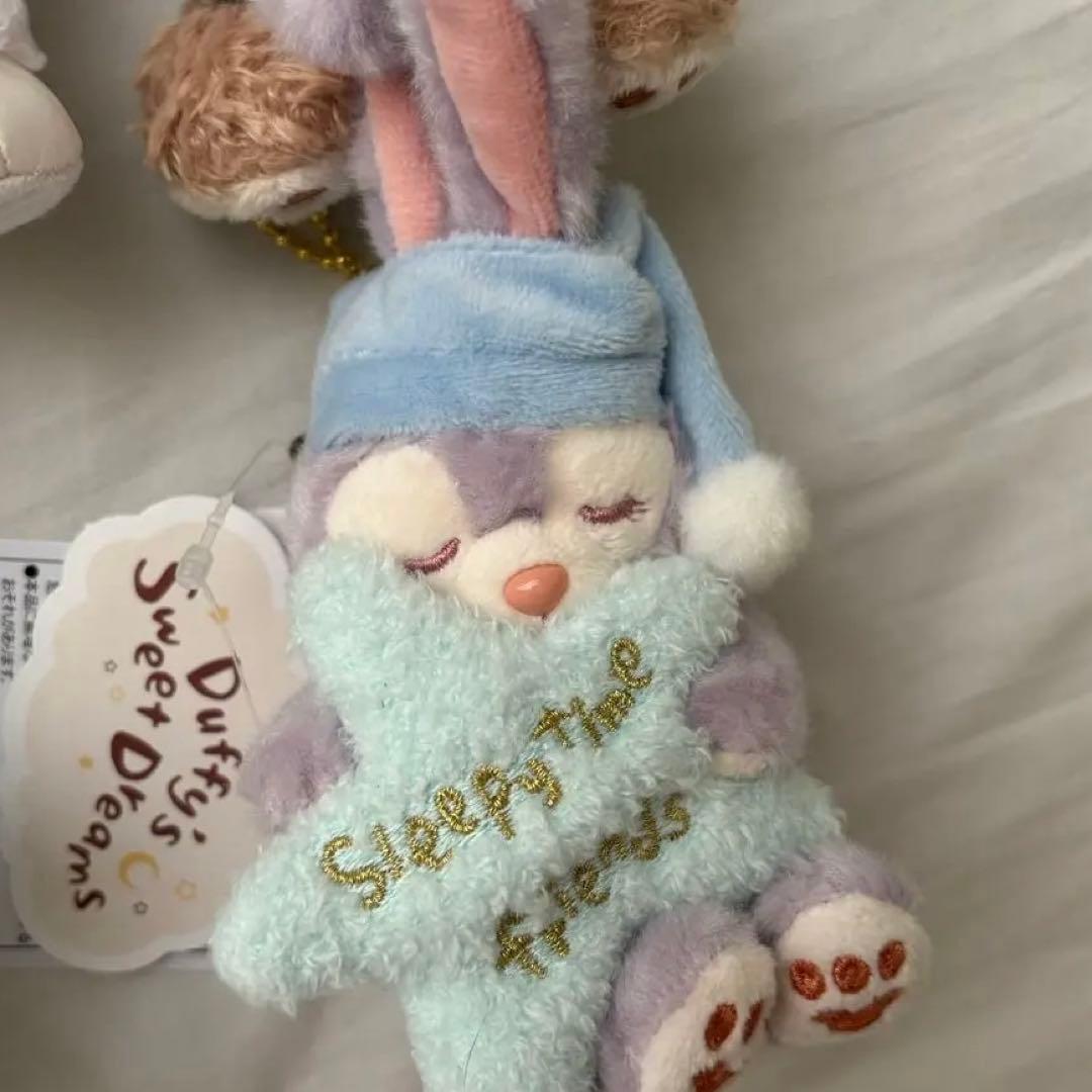 タグ付き　ダッフィー　ジェラトーニ　ぬいぐるみバッジ