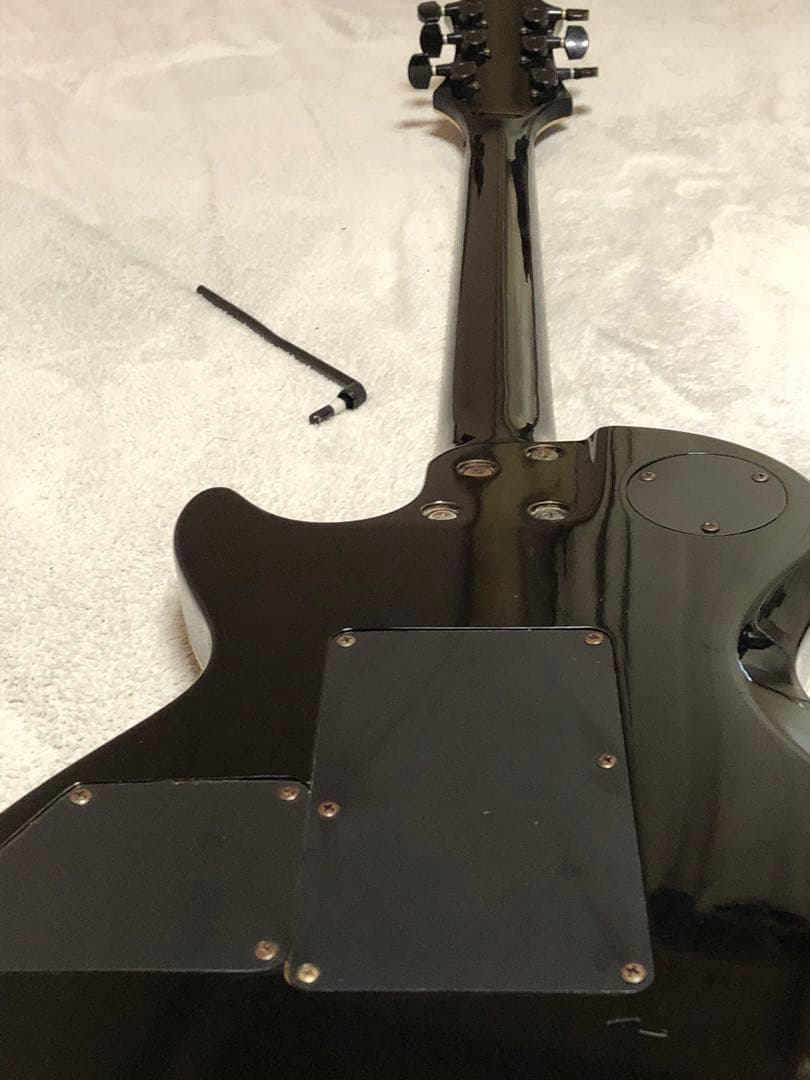 GrassRoots SUGIZOモデル