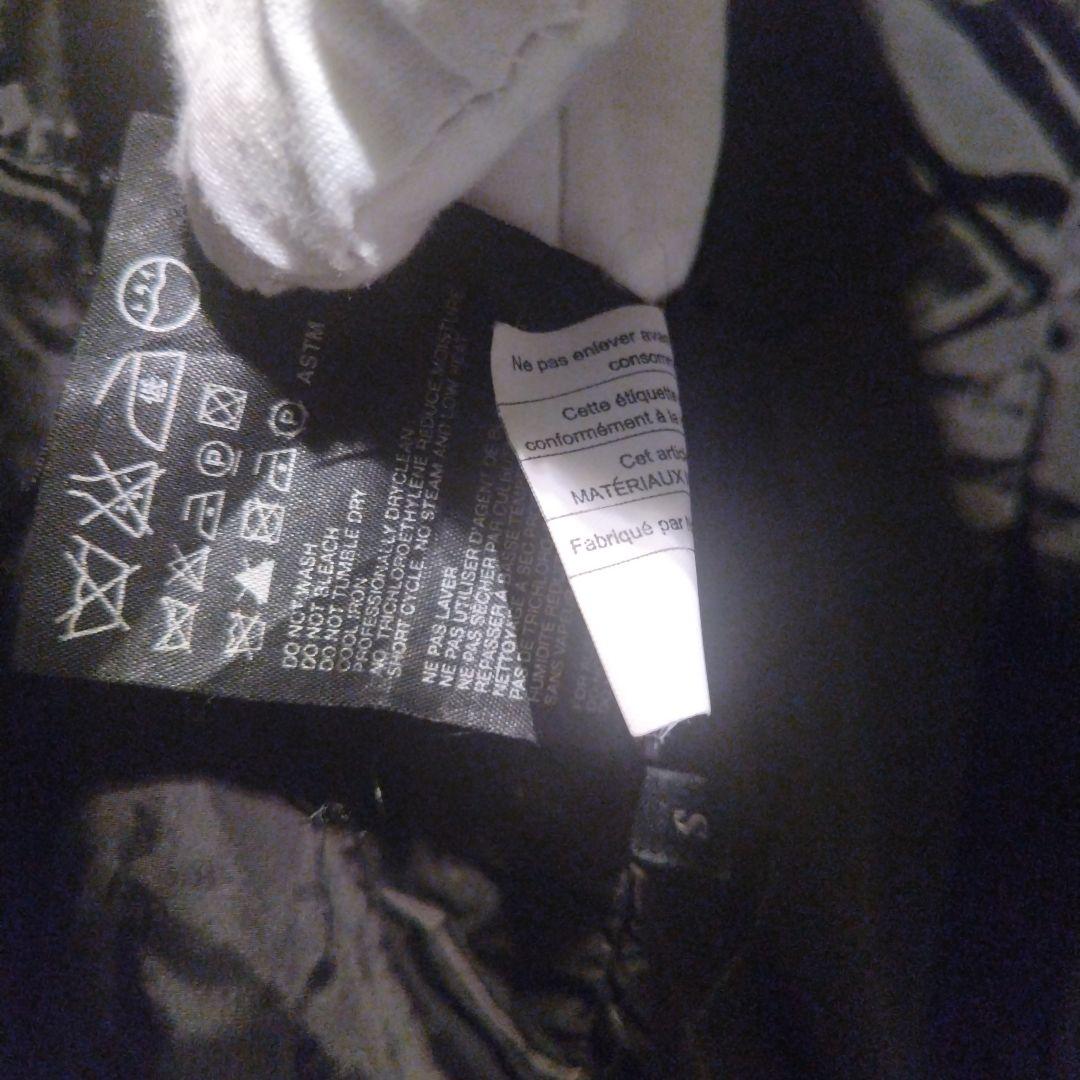 断*君様 プラダ 2WAY 中綿 ニット切替 ナイロン ジャケット A8107