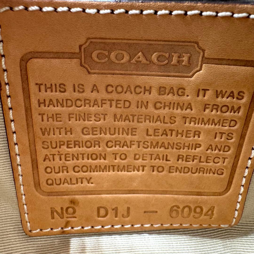 美品 COACH ハンドバッグ アクセサリーポーチ シグネチャー レザー