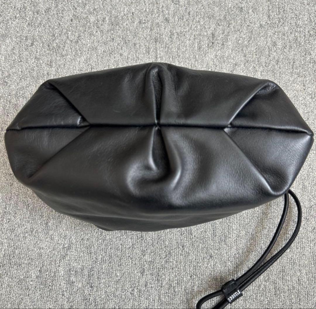 russet ブラック レザー ショルダーバッグ