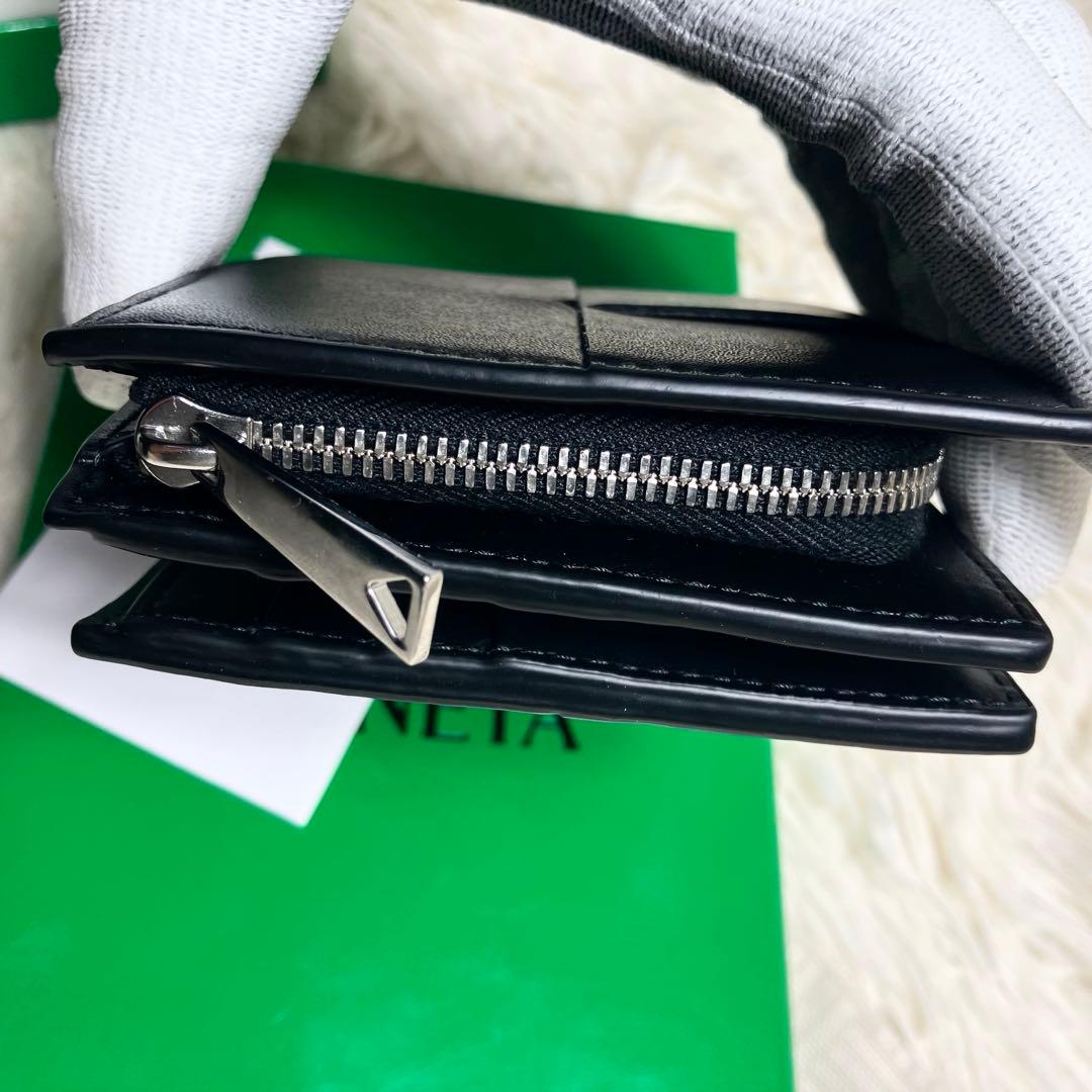 【未使用級】現行モデル ボッテガヴェネタ 二つ折り カセットIC搭載