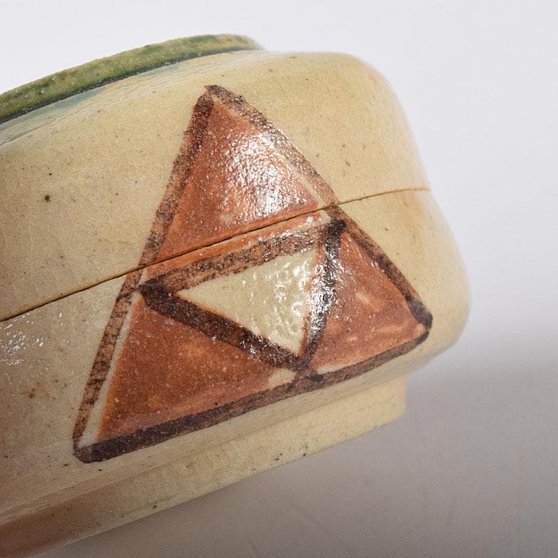 茶道具　不二窯 佐藤和子作　織部　香合　共箱　C　7800