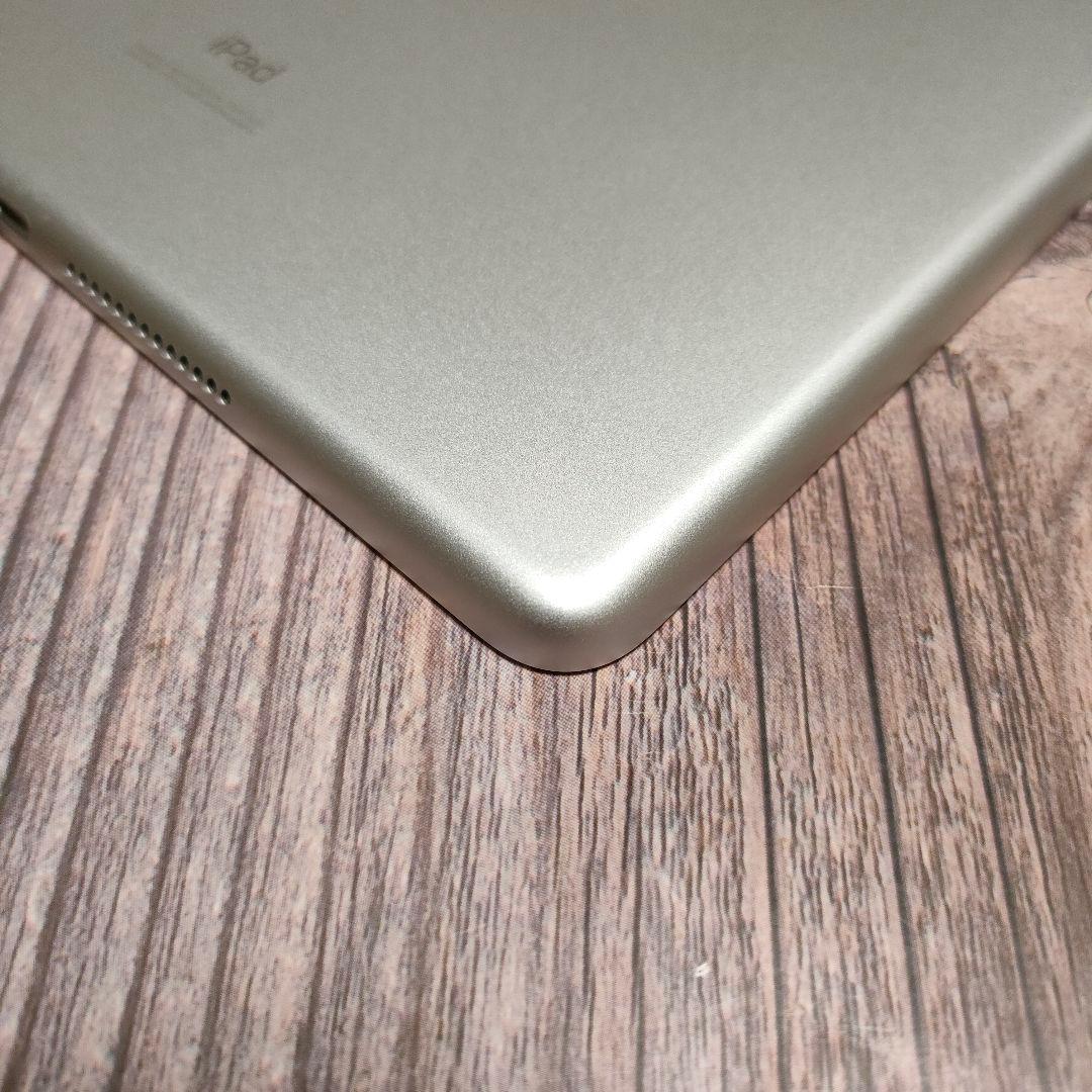 iPad 第7世代 32GB シルバー 美品