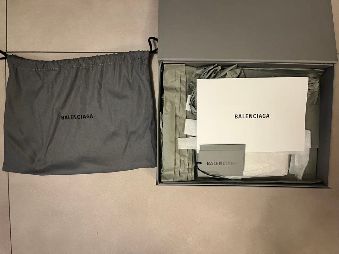 バッグ BALENCIAGA LE CAGOLE MINI FLAP BAG