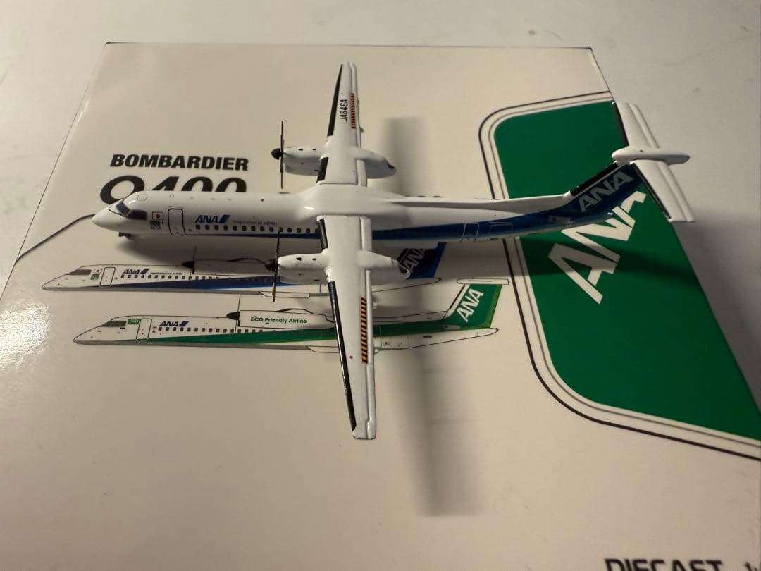 航空機・ヘリコプター 1:400 ANA Bombardier Dash 8 Q400 JA846A