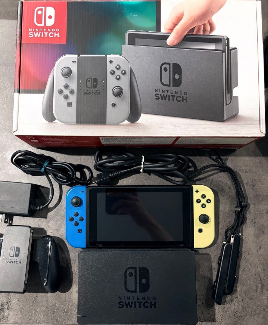 美品Nintendo Switch 本体 一式　コントローラー青/黄