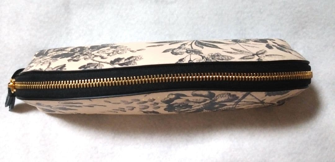 期間限定価格☆最終価格★【新品】GUCCI　筆箱　ペンケース　花柄　ハーバリウム