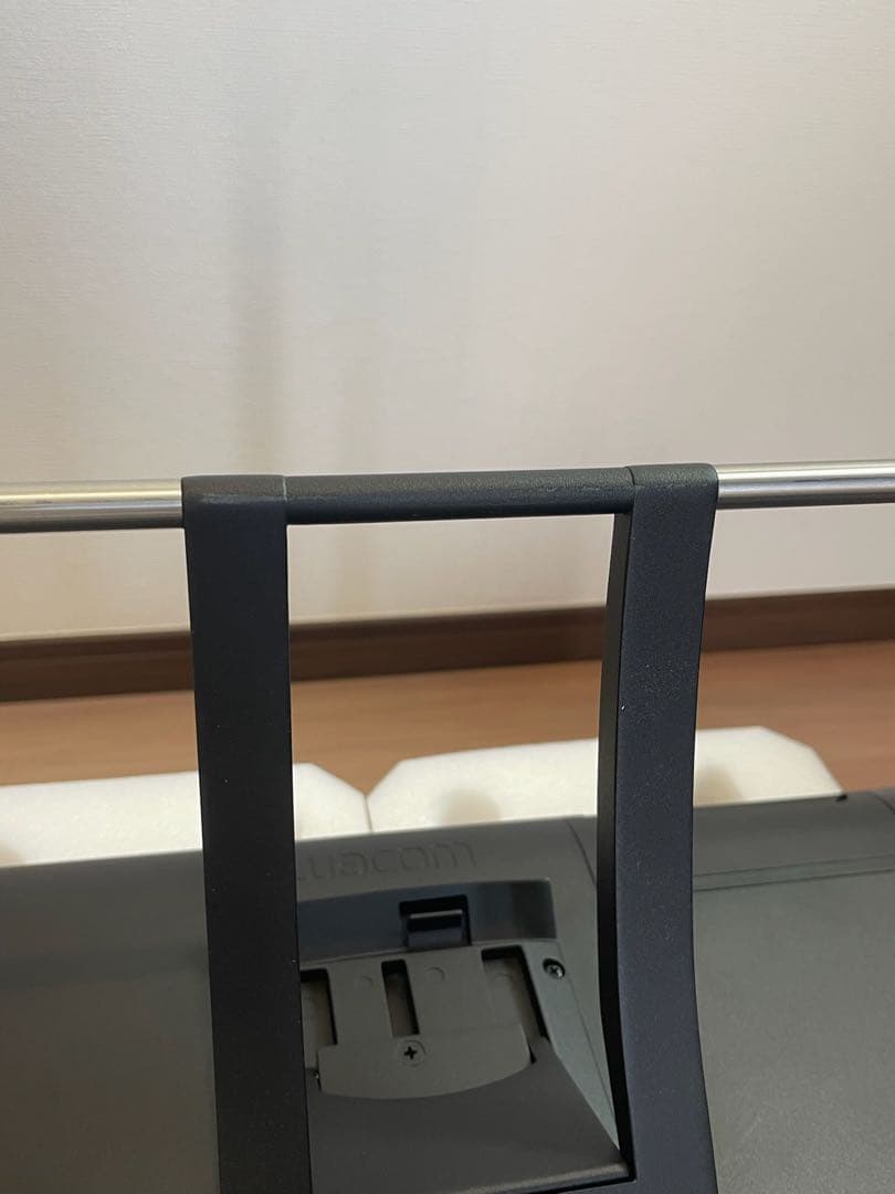 Wacom Cintiq 22 FHD DTK2260K0D ワコム　液タブ