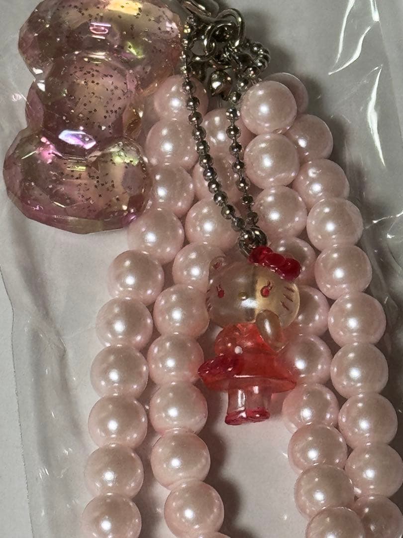 激レア　ハローキティ　Momoberry パールビーズストラップ　モモベリー