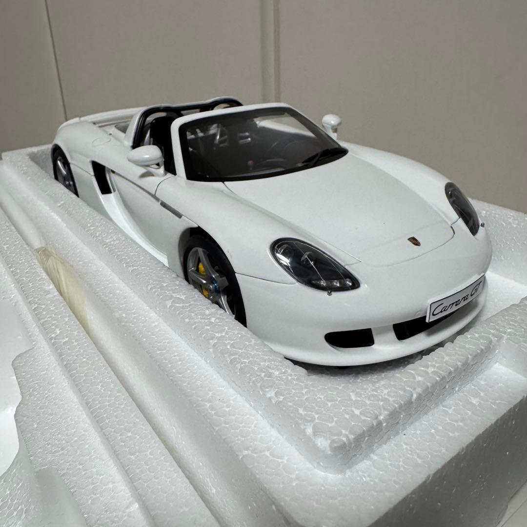 Autoart 1/18 ポルシェ カレラGT