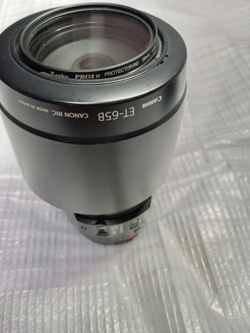 CANON EF70-300m 1:4-5.6 IS USM ズームレンズ