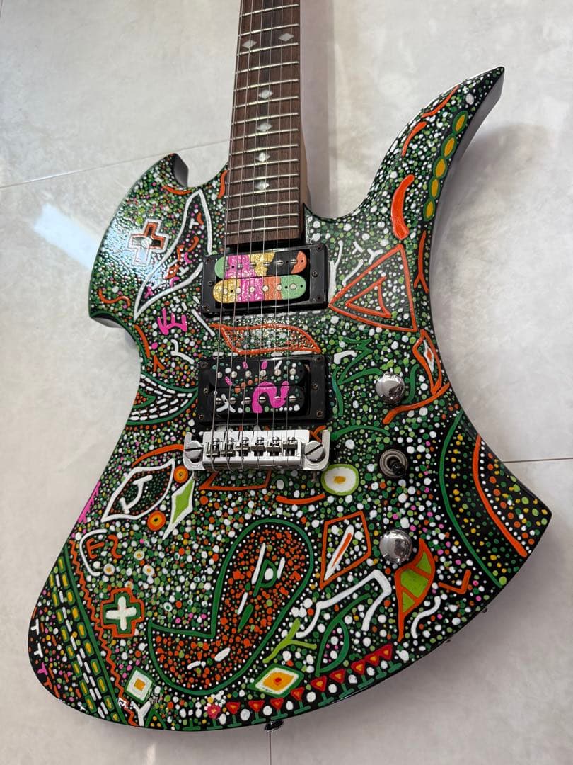 hide アメーバペイズリー　B.C.RICH モッキンバードベース