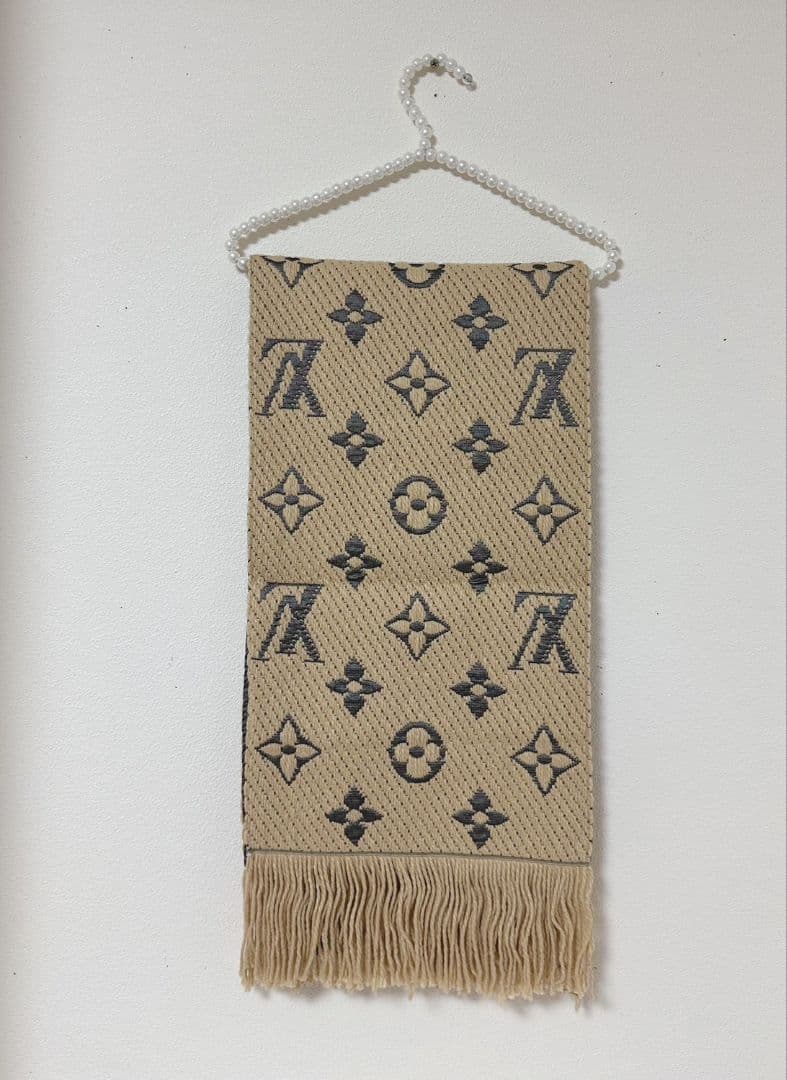 マフラーベージュモノグラムロゴLVノベルティ